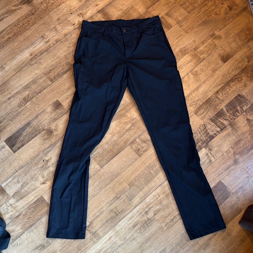 Old Navy Black Slim Fit Tech Hybrid Pants